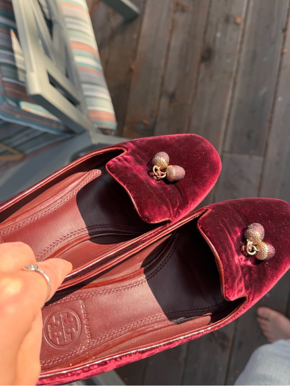 Tory Burch Velvet Loafers Burgundy Acorn Charm Flats Size 7
